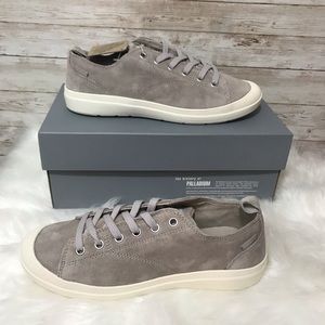New Palladium Wander Lace Sue sneakers